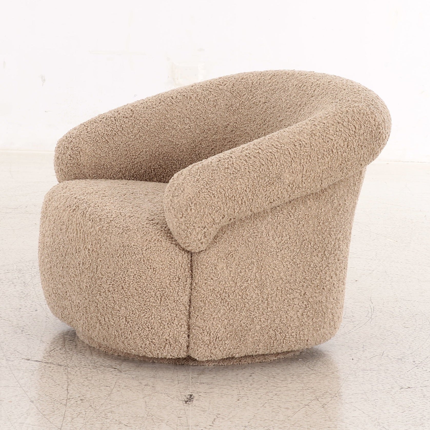 Brevik Upholstered Accent Chair with Fixed Base - Image 4