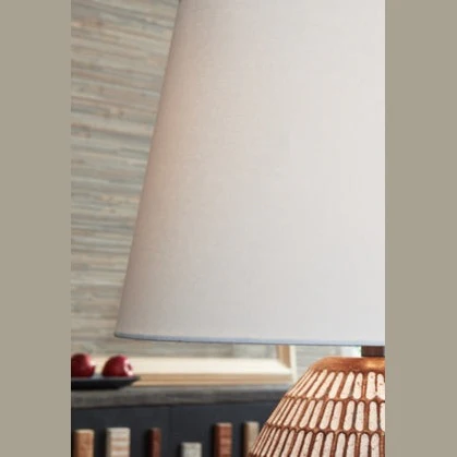 Darrich Metal Table Lamp - Image 3