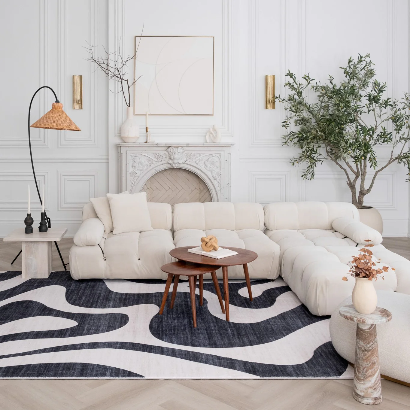 Europa Black Bold Contrast Area Rug - Image 3