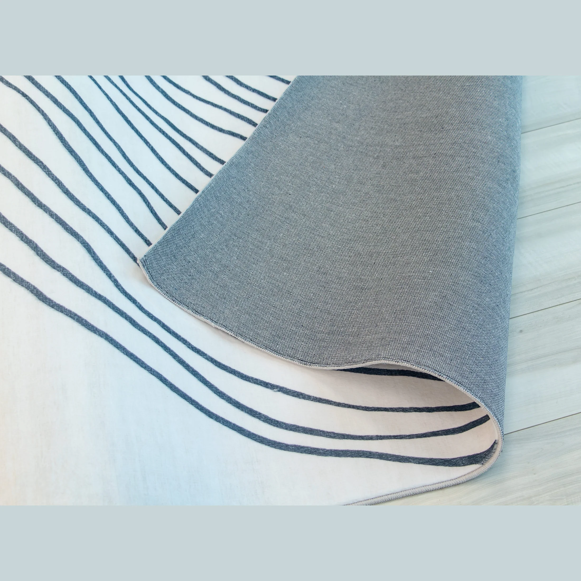 Europa Black Contemporary Rug with Neutral Accents - Image 4