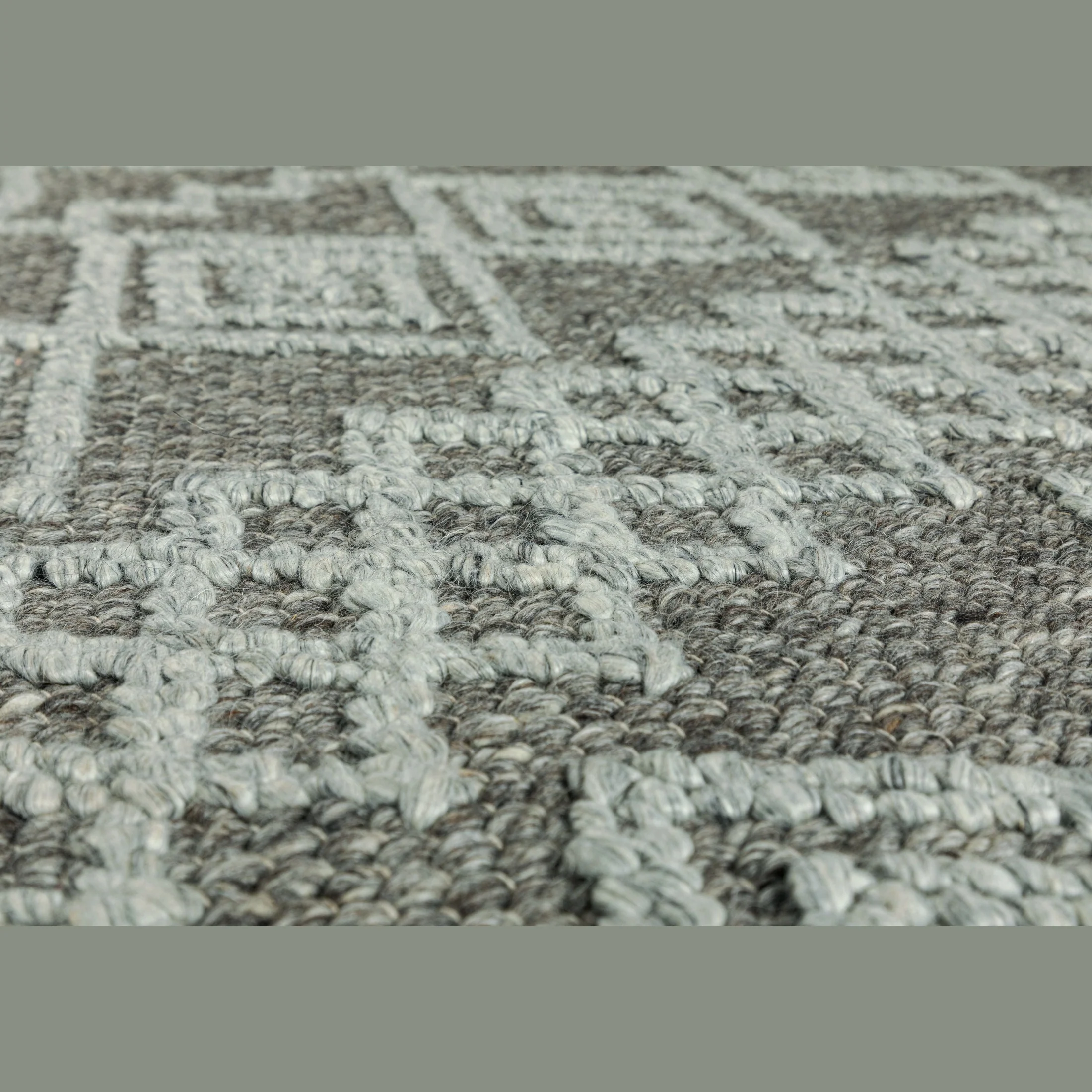 Fintona Hand Woven Rug Raven/Fog - Image 6