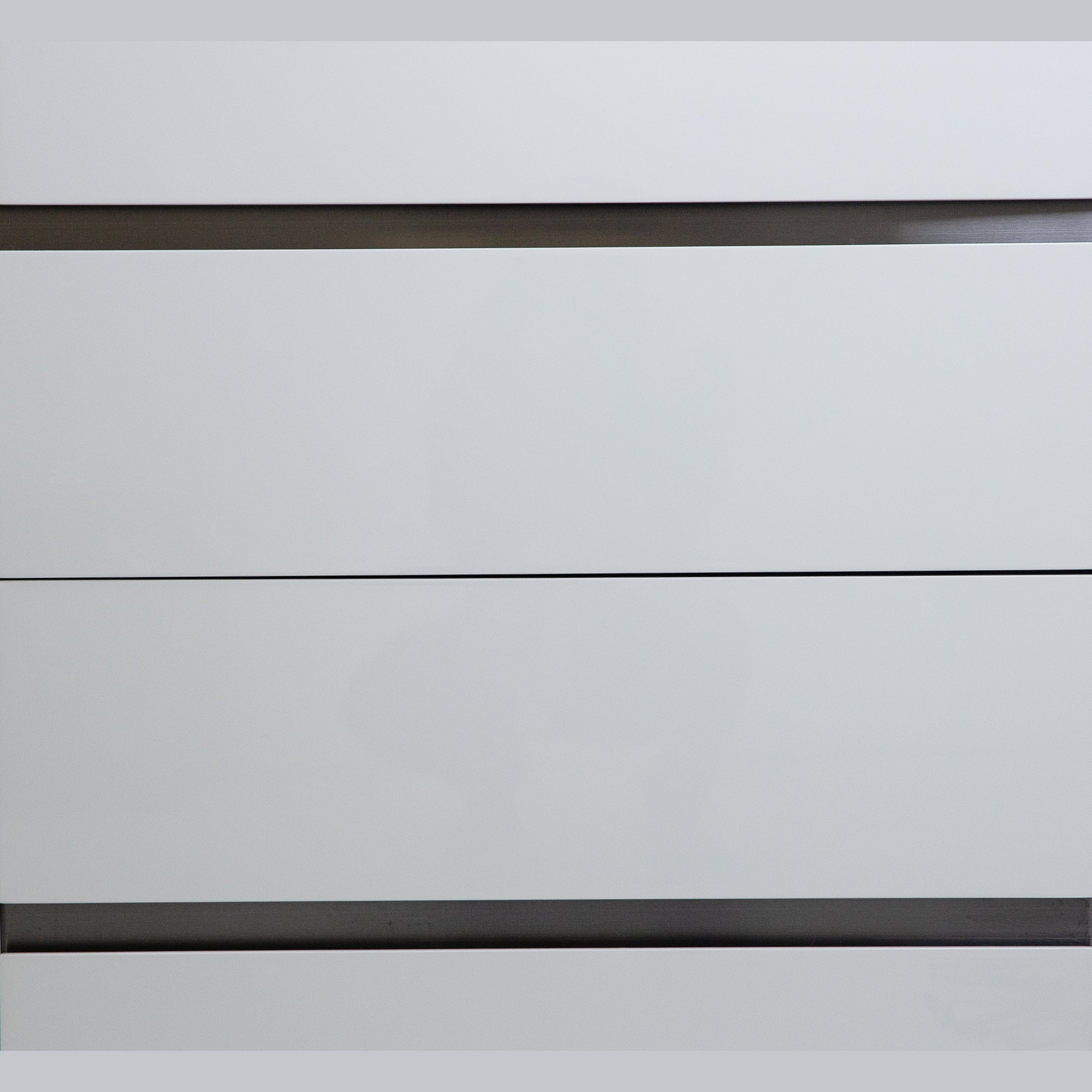Gilly Grey Glossy Finish Bedroom Chest - Image 6