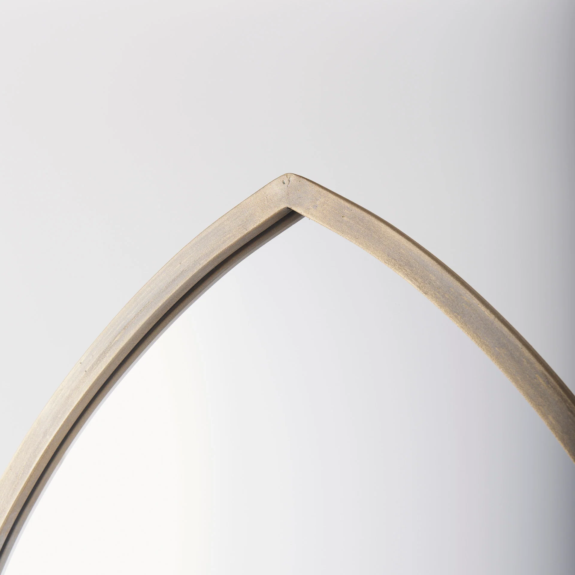 Giovanna Gold Metal Frame Pointed Arch Vanity Mirror - Image 3