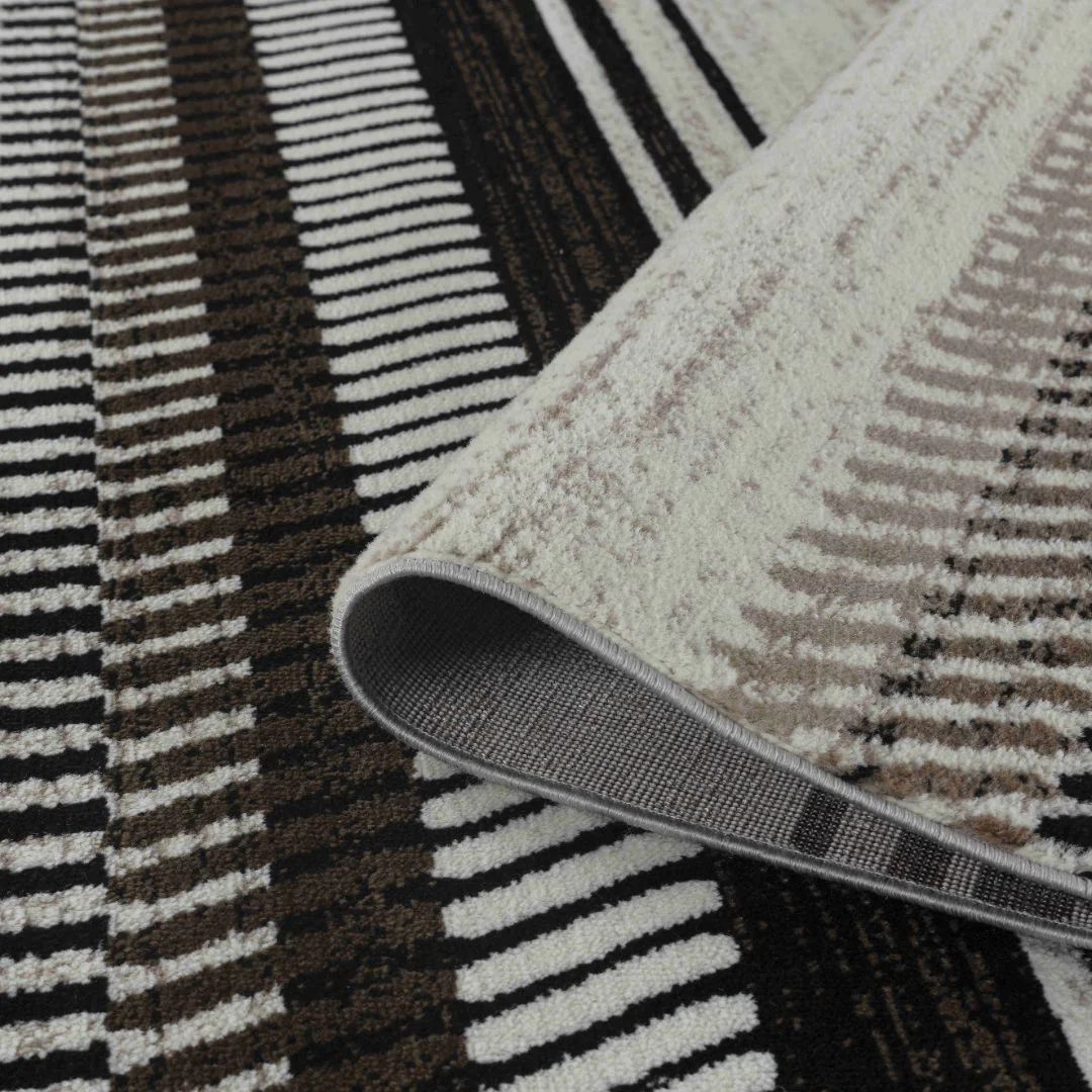 Hamilton Cream Medallion Motif Traditional Rug - Image 5