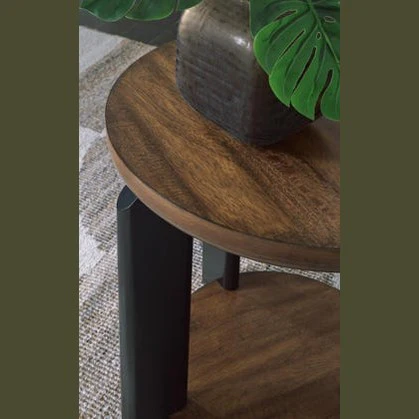 Kraeburn Round End Table - Image 6