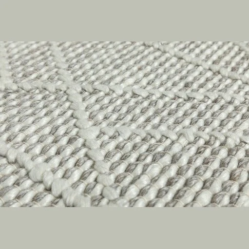 Labin Hand Woven Rug - White/Gray - Image 4