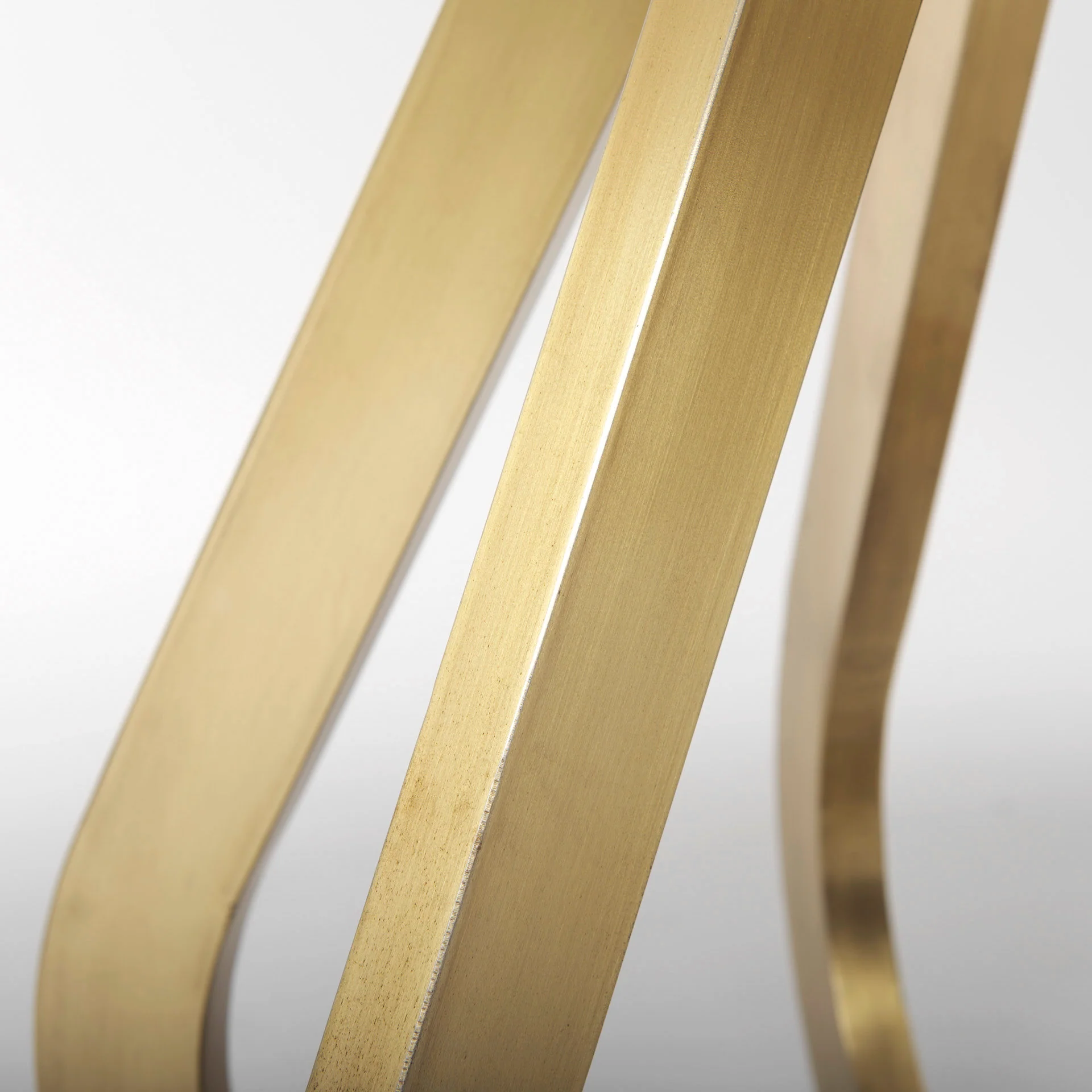 Laurent Dining Table - Image 8