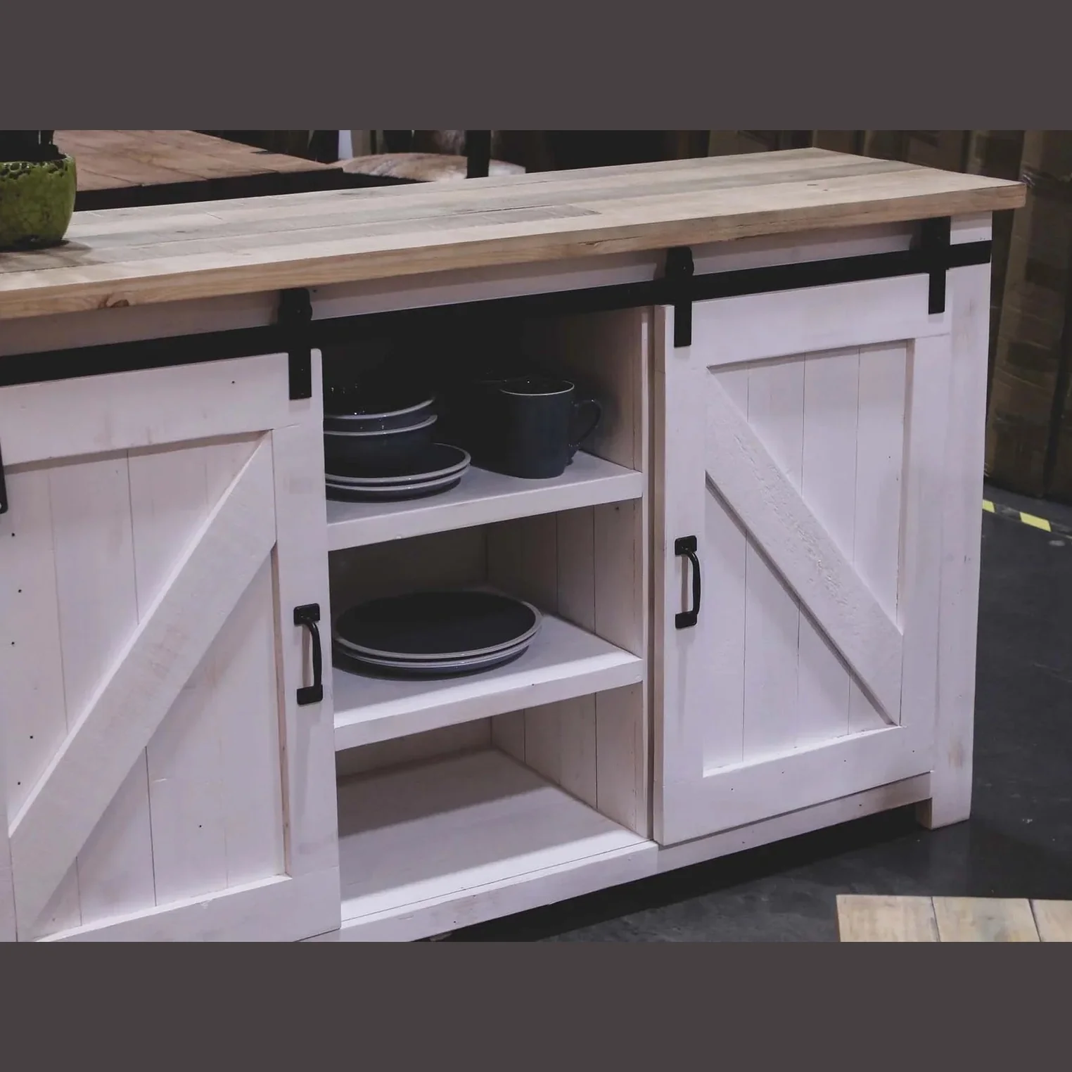 Lazrin Sideboard - Image 7
