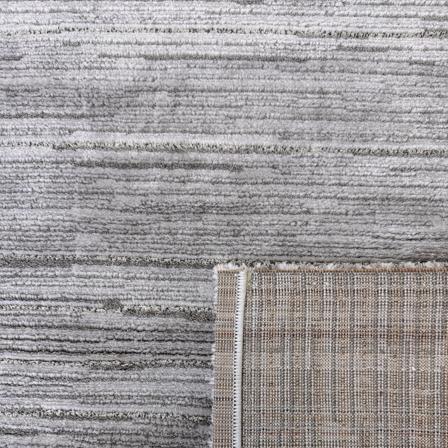 Milano Gray Traditional Bordered Area Rug - Image 4