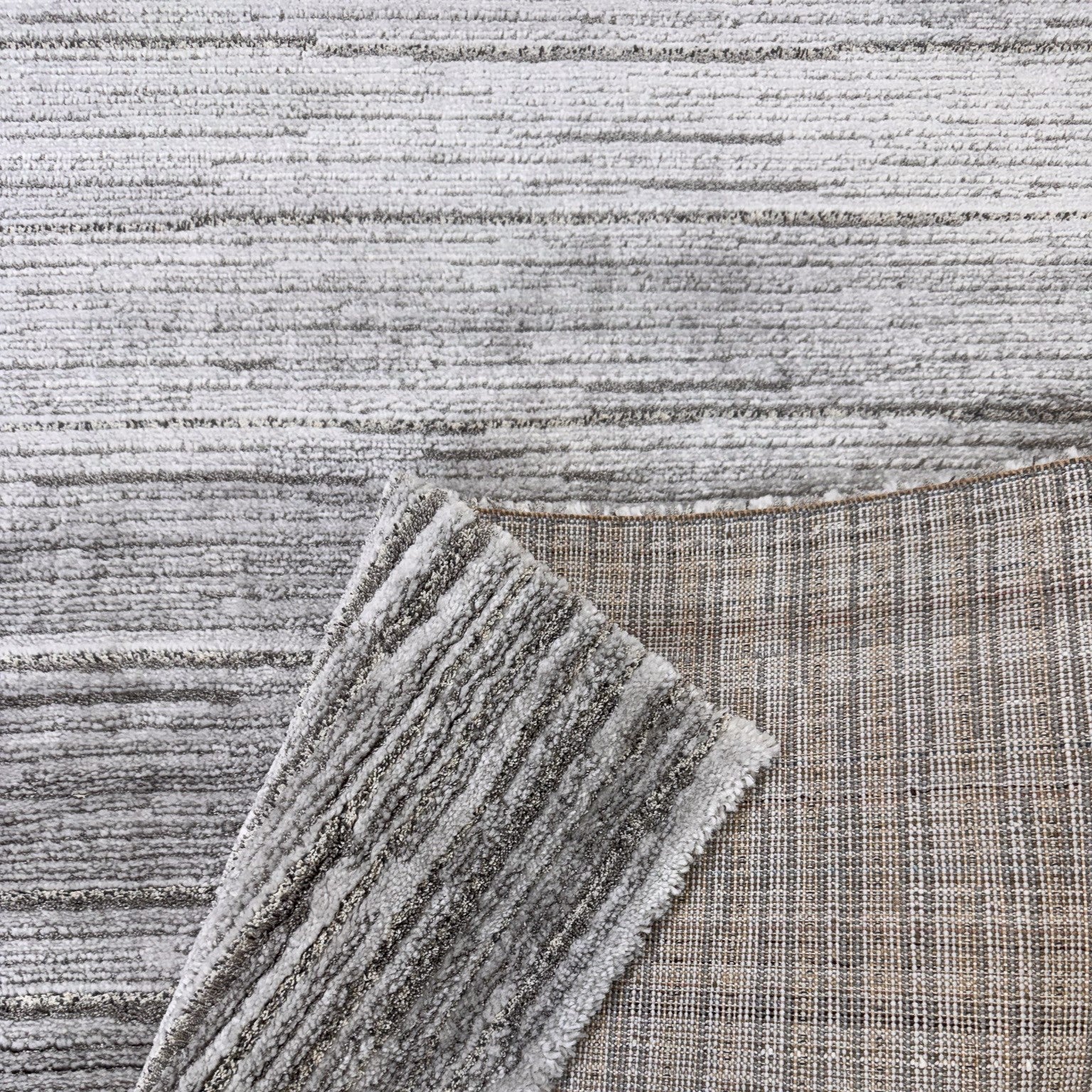 Milano Gray Traditional Bordered Area Rug - Image 7
