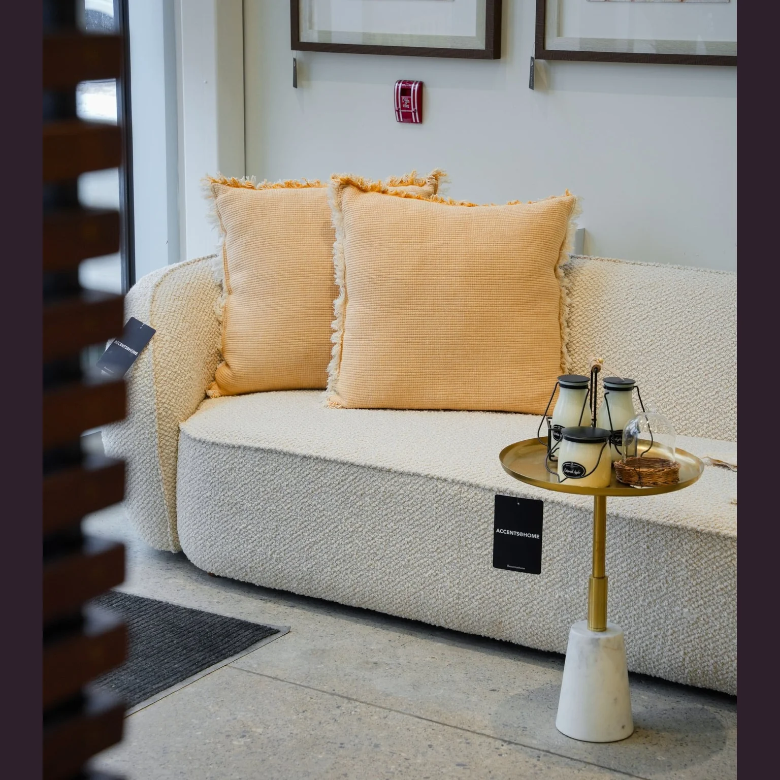 Moma Sofa - Image 7