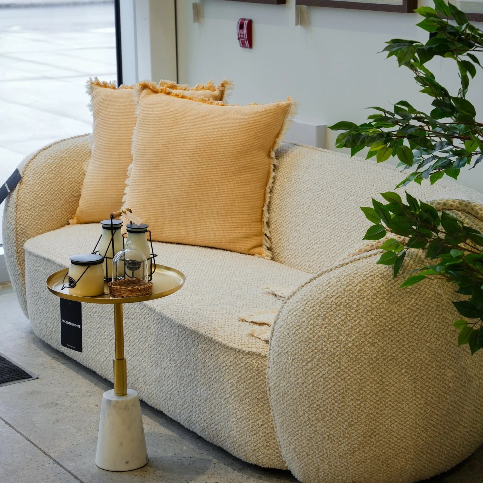 Moma Sofa - Image 8