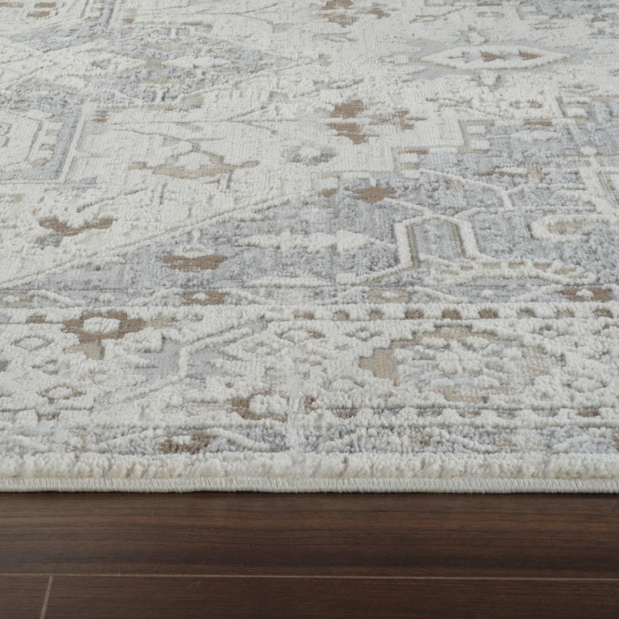 Nairobi Grey Medallion Rug – 5x8 - Image 4