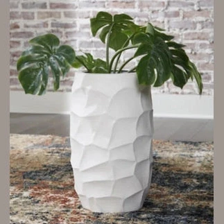 Patenleigh Vase - Image 2