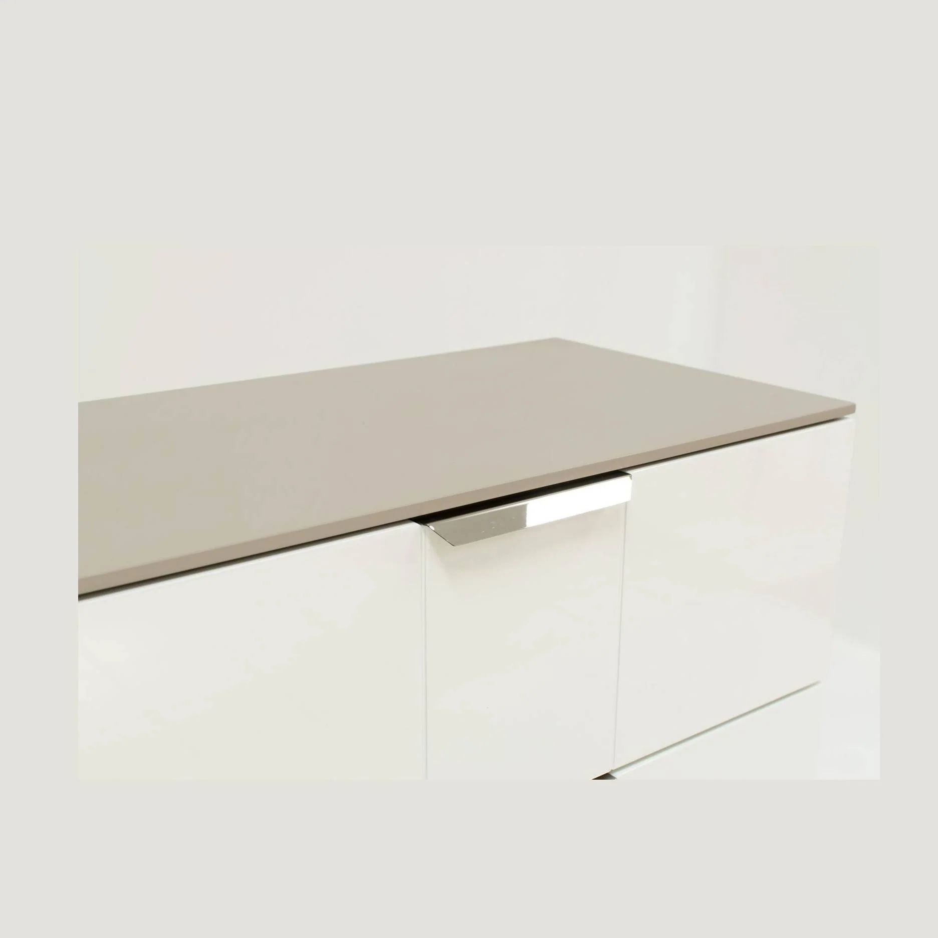 Patricia Chest - Image 7