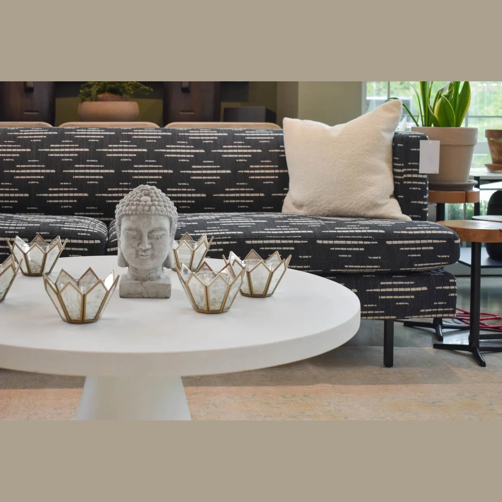 Urlen Coffee Table - Image 11