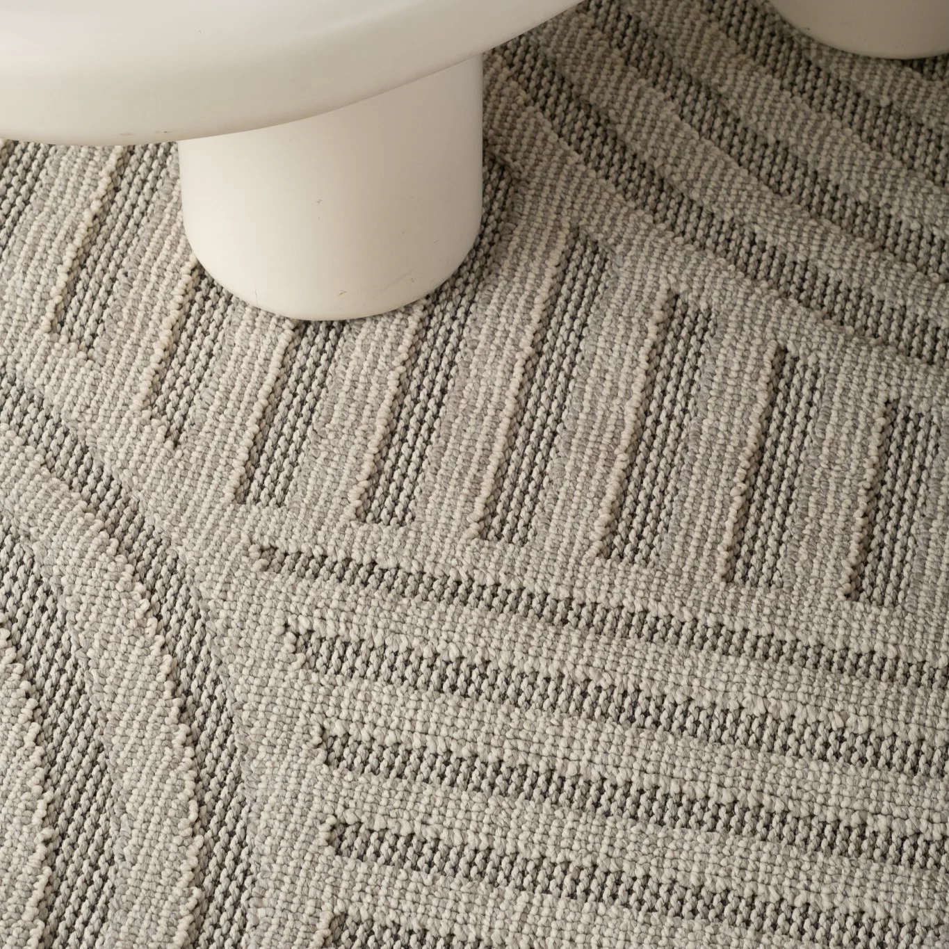 Utopia Grey Geometric Modern Area Rug – 5' x 8' - Image 7