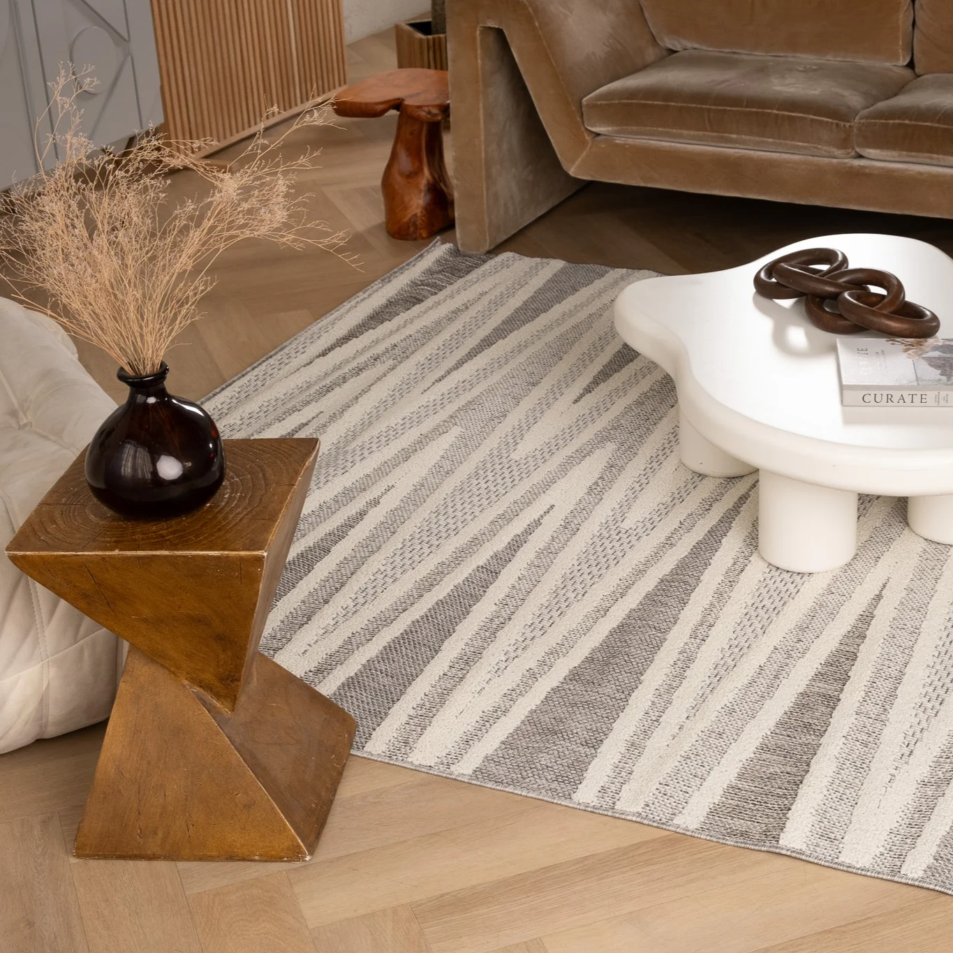 Utopia Grey Distressed Geometric Area Rug - Image 5