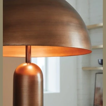 Wendfield Metal Floor Lamp - Image 3