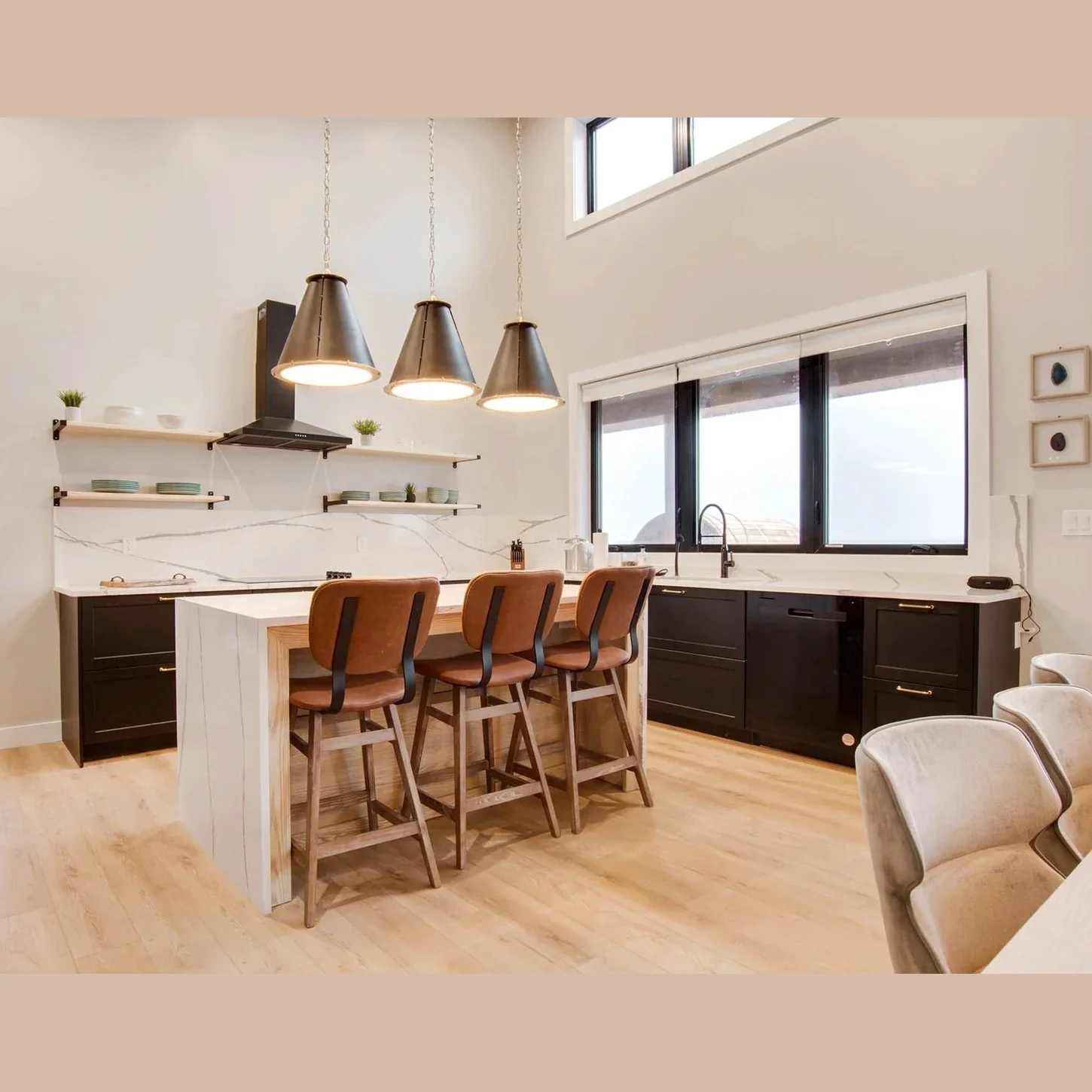 Zyreth Counter Stool - Image 4